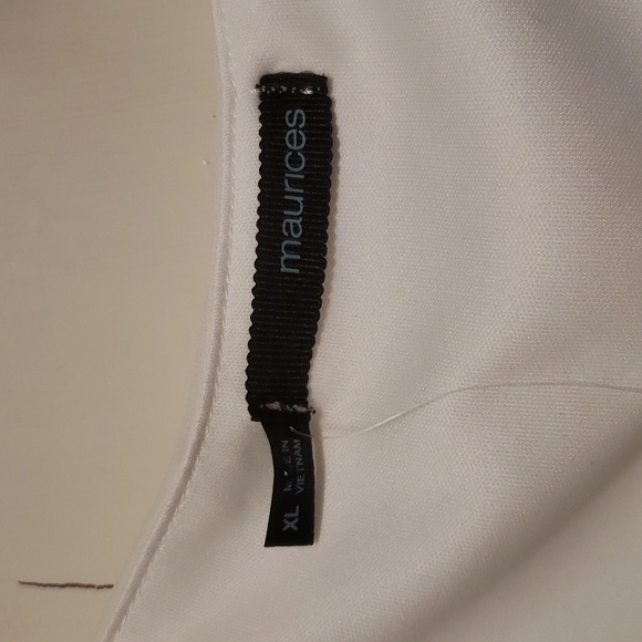 Maurices White Sheer Floral and Pearl Scoopneck Sleeveless Layered Top Xl BN - Picture 4 of 8